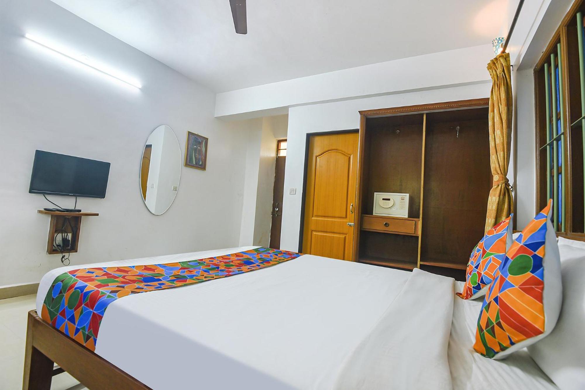 Fabexpress Stargaze Beach Anjuna Exterior photo